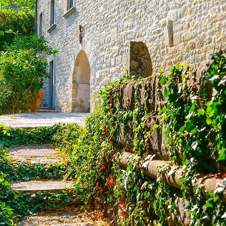 Pieve Del Borgo 6&2, Emma