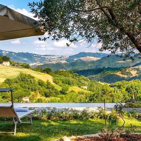Villa Pieve Del Borgo 6&2, Emma Santa Sofia